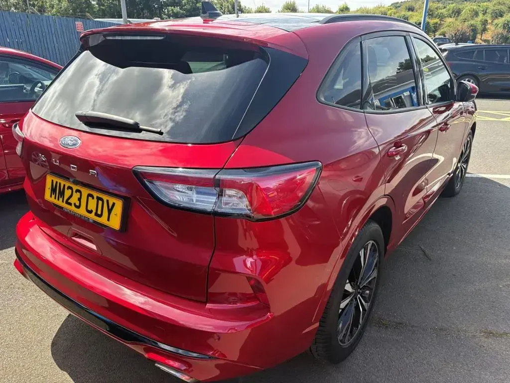 Used Ford Kuga ST-Line X 2023 Lucid red SUV