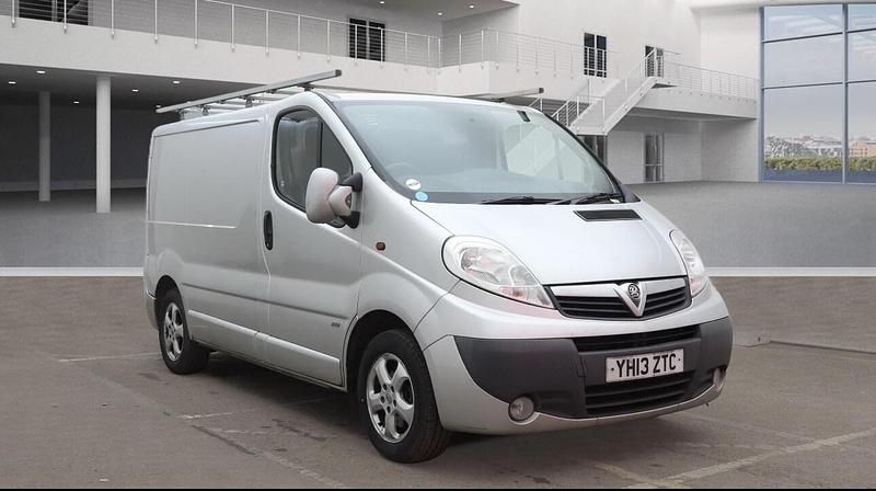 Silver Used 2013 Vauxhall Vivaro Sportive MPV | £4,000 (Fair price) - Image 1/4