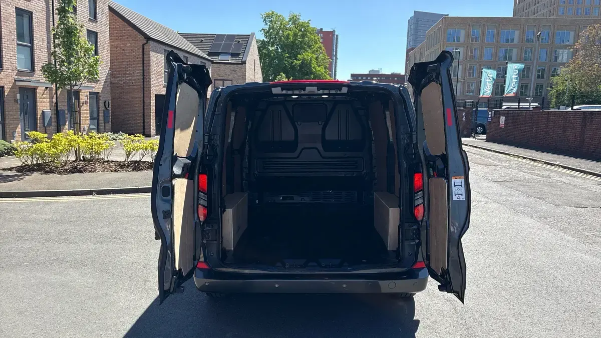 Usado Ford Transit Custom Limited 232 HP (170 kW) 2025 Van