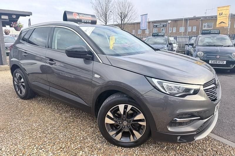 Used Vauxhall Grandland X SRi 130 HP (95 kW) 2020 Grey SUV