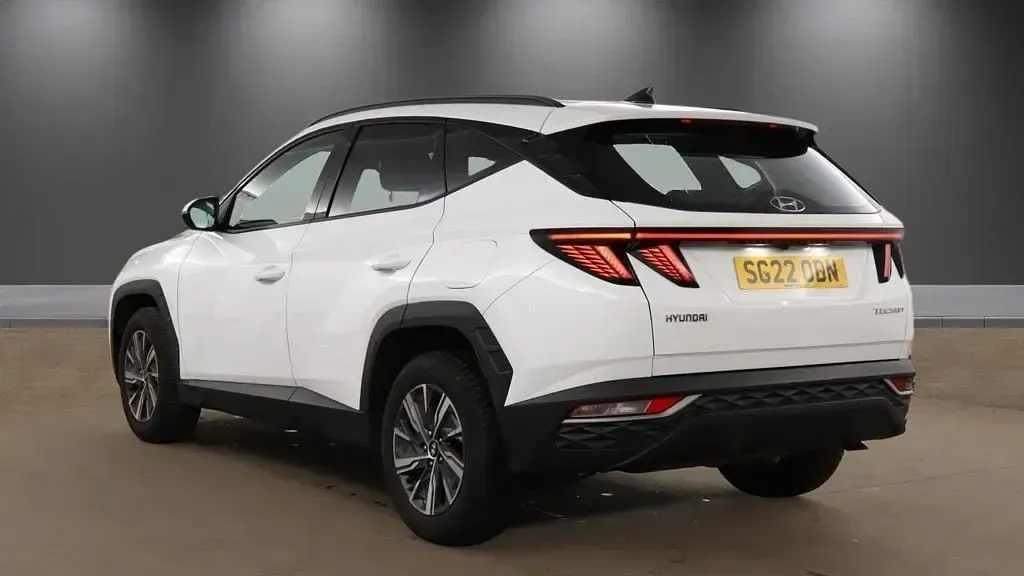 Used Hyundai Tucson SE 150 HP (110 kW) 2022 White SUV