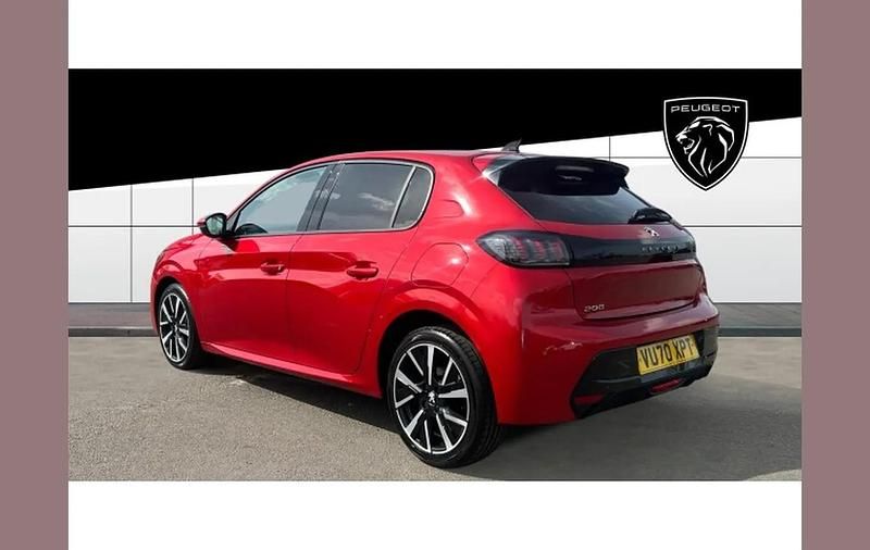 Used Peugeot 208 Allure Premium 101 HP (74 kW) 2020 Red Hatchback