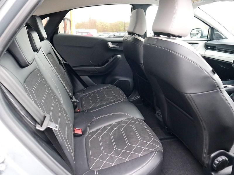 New Ford Puma Premium 167 HP (122 kW) 2025 Silver SUV