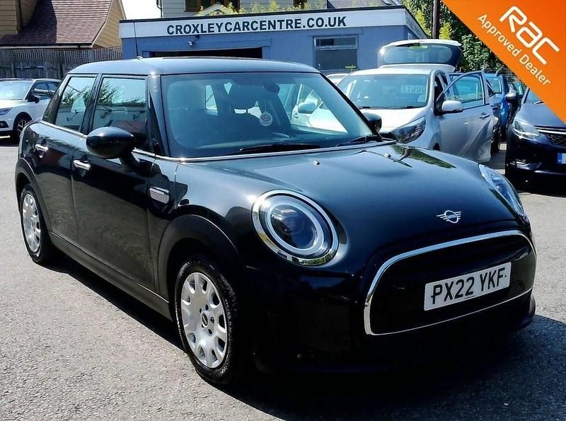 Black Used 2022 Mini ONE Classic Hatchback | £13,990 (Good price) - Image 1/4