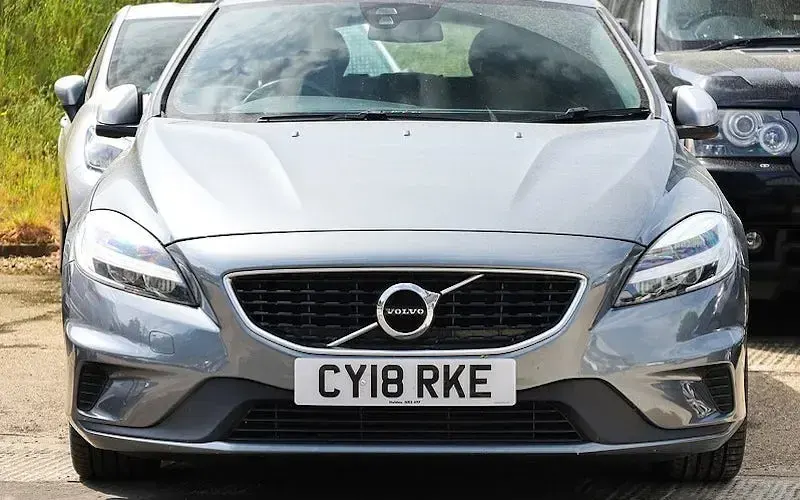 Begagnad Volvo V40 R-Design 122 HK (89 kW) 2018 Halvkombi
