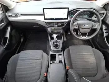 Used Ford Focus Titanium 155 HP (114 kW) 2023 Red Hatchback