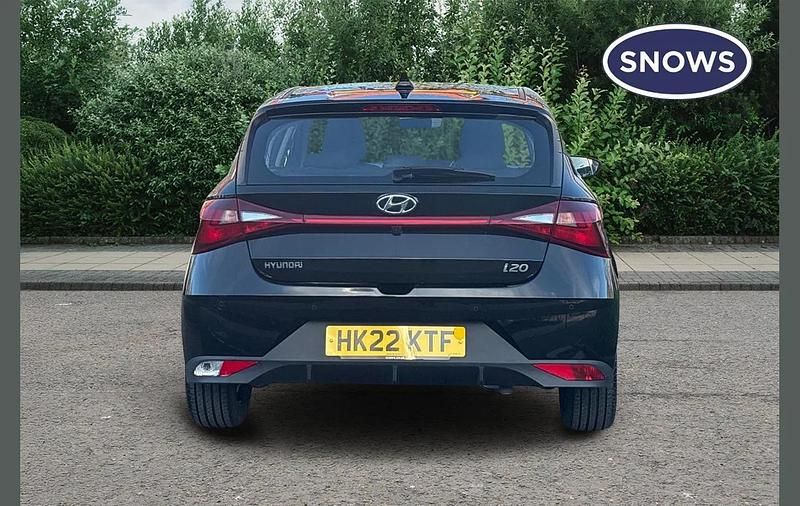 Used Hyundai i20 SE 99 HP (72 kW) 2022 Black Hatchback