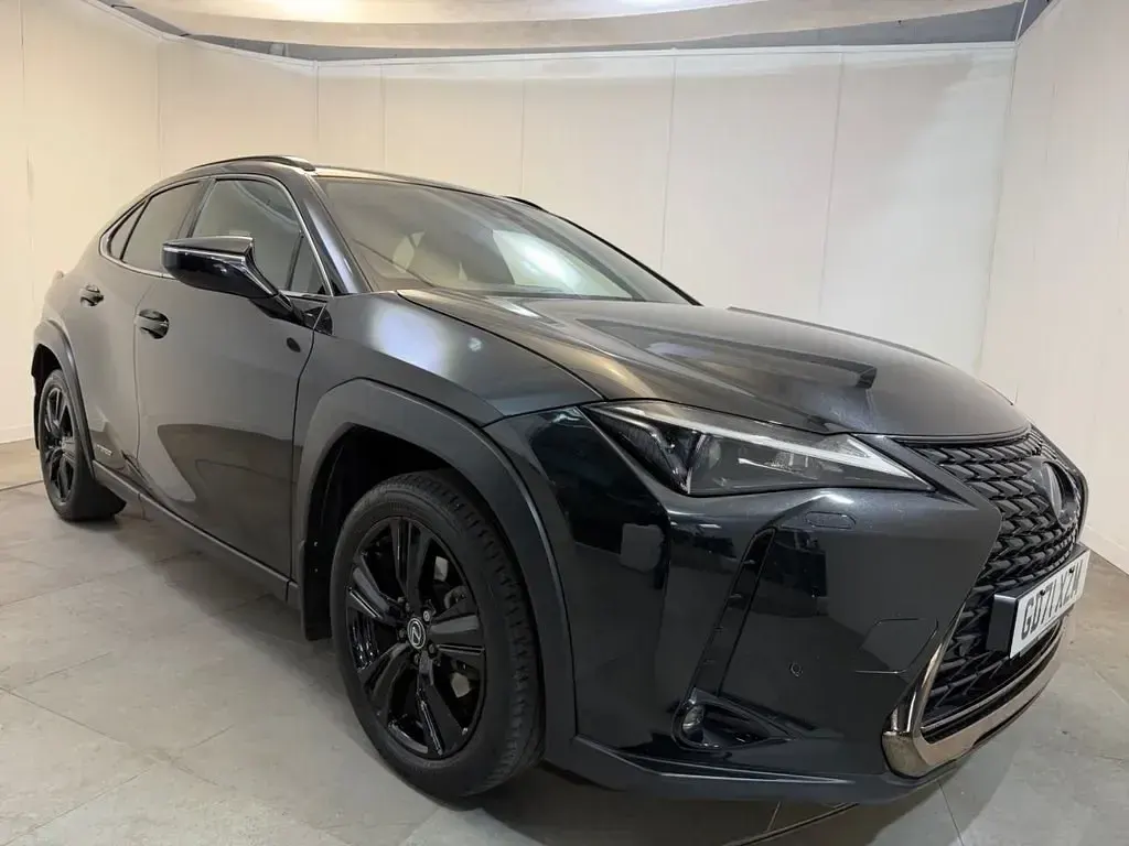 Begagnad Lexus UX 184 HK (135 kW) 2021 Svart SUV