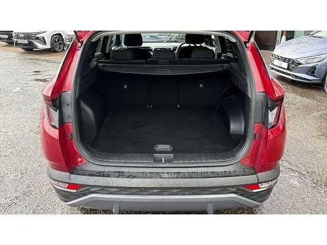 Used Hyundai Tucson Premium 150 HP (110 kW) 2022 Red SUV