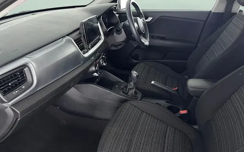 Used Kia Stonic 101 HP (74 kW) 2024 SUV