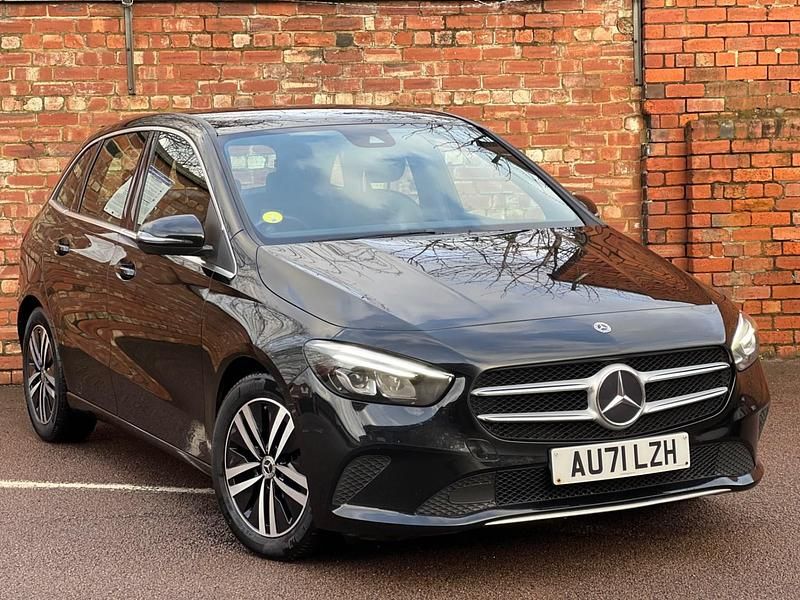 Used Mercedes B200 2021 Black MPV