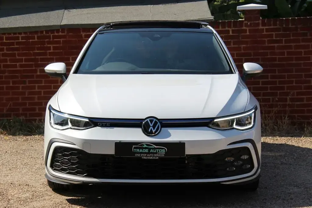 Used VW Golf VIII GTE 2022 White Hatchback