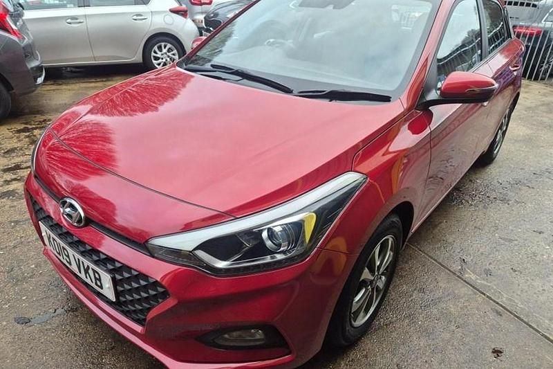 Red Used 2019 Hyundai i20 SE Hatchback | £10,695 (Fair price) - Image 1/1