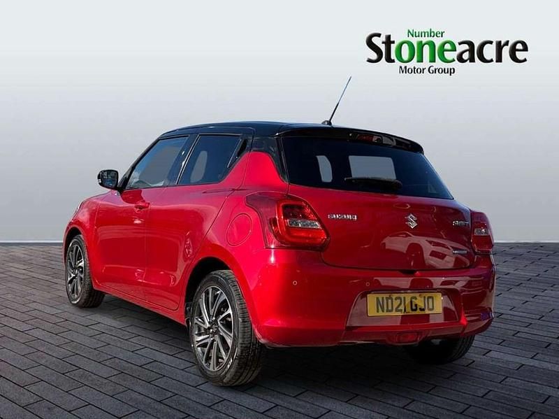 Used Suzuki Swift SZ5 83 HP (61 kW) 2021 Red Hatchback