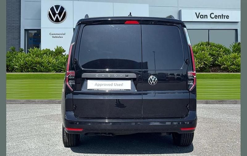 Used VW Caddy Pro 122 HP (89 kW) 2025 Black MPV