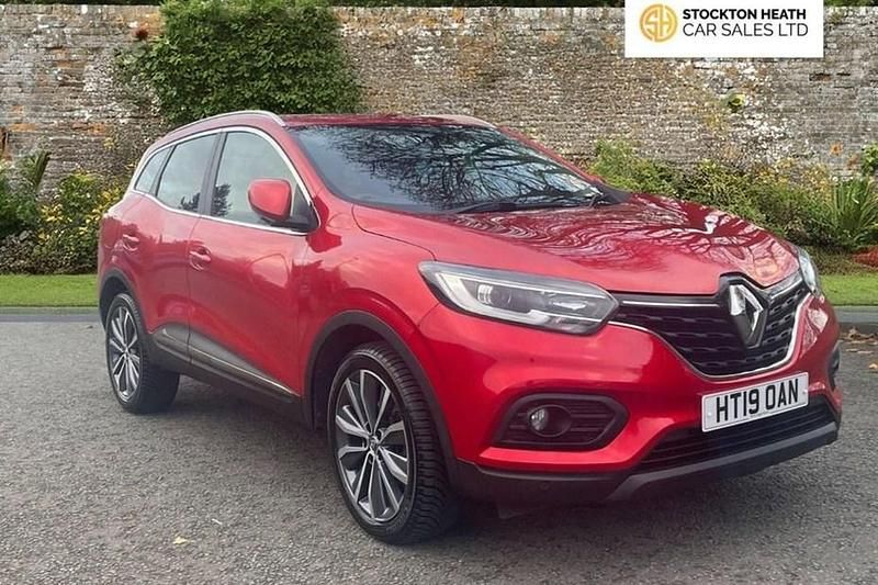 Red Used 2019 Renault Kadjar Iconic SUV | £7,995 (Good price) - Image 1/1