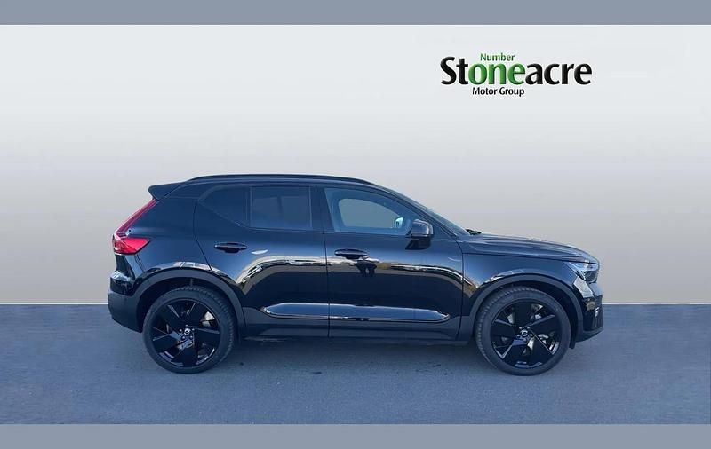 New Volvo EX40 Ultra 185 kW (252 HP) 2026 Black SUV