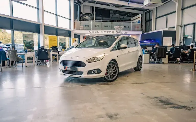 Used Ford S-MAX Titanium 150 HP (110 kW) 2018 MPV