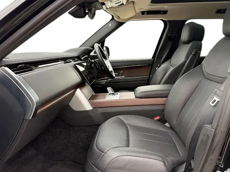 Używany Land Rover Range Rover SE 300 KM (220 kW) 2024 Czarny SUV