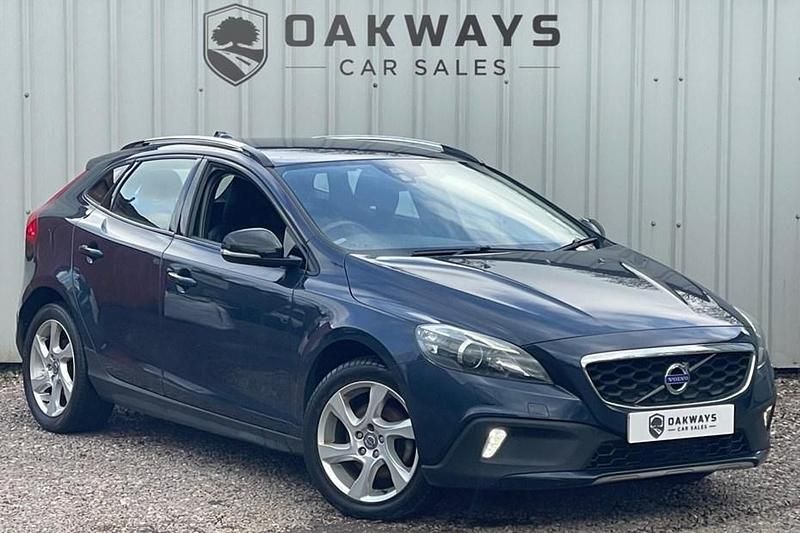 Used Volvo V40 CC 115 HP (84 kW) 2014 Estate