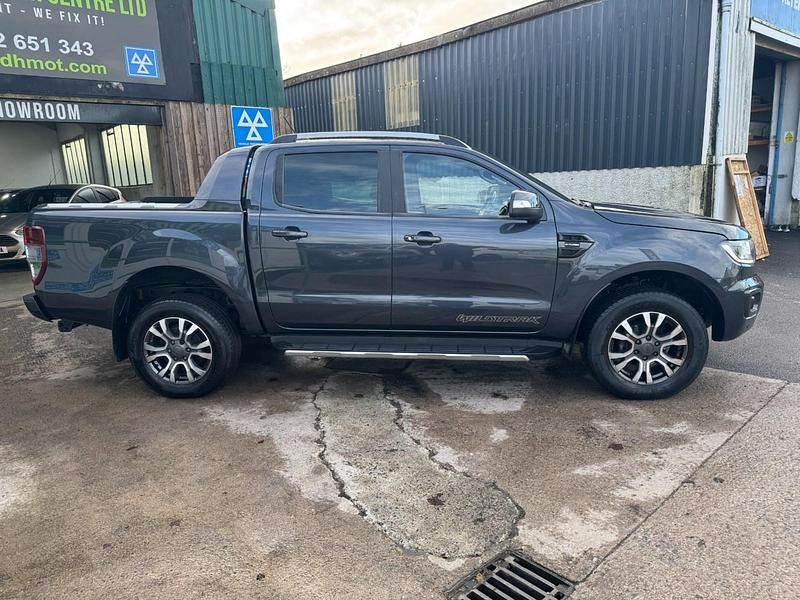 Usado Ford Ranger Wildtrack 210 CV (154 kW) 2021 Gris Pickup/Camioneta