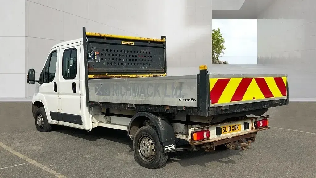 Usado Citroën Relay 130 HP (95 kW) 2018 Branco Van