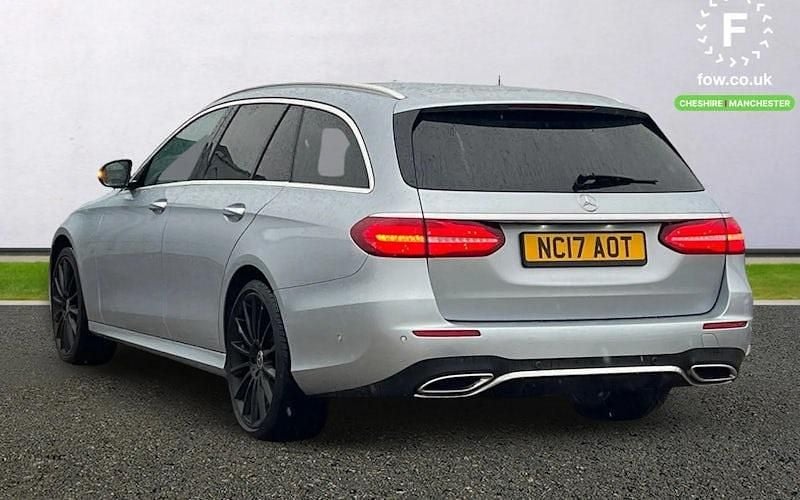 Usado Mercedes E220 AMG Line Premium Plus 194 HP (142 kW) 2019 Carrinha