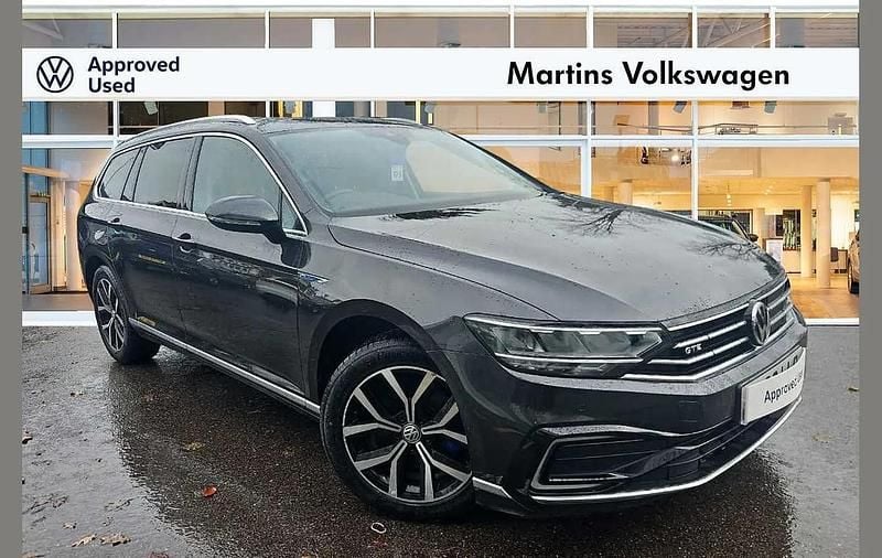 Used VW Passat GTE 218 HP (160 kW) 2019 Grey Estate