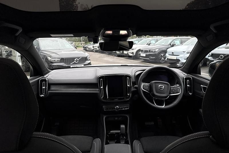 Used Volvo EC40 Plus 175 kW (238 HP) 2025 Grey SUV