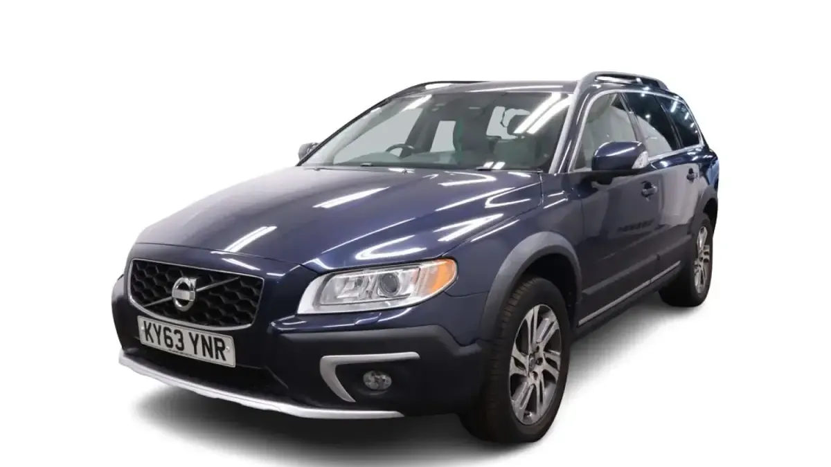 Used Volvo XC70 SE 163 HP (119 kW) 2013 Blue Estate