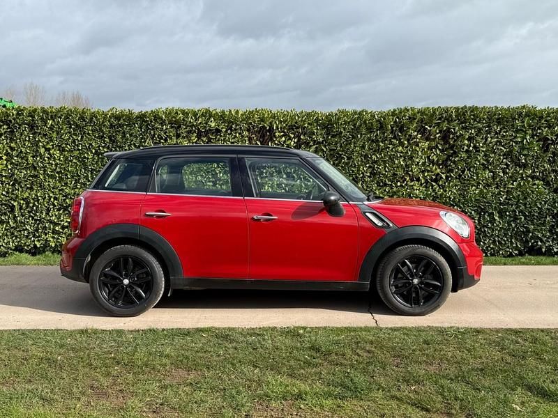 Used Mini Cooper S 2013 Red Hatchback