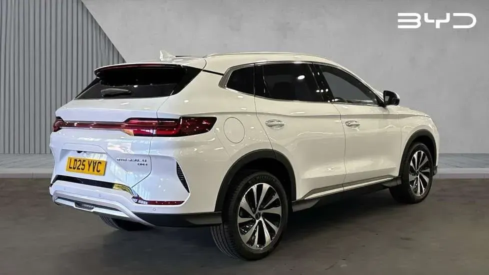 Used BYD Seal U Boost 218 HP (160 kW) 2025 White SUV