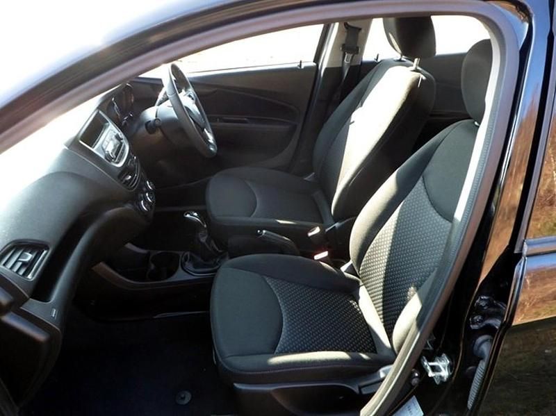 Used Vauxhall Viva 75 HP (55 kW) 2017 Black Hatchback