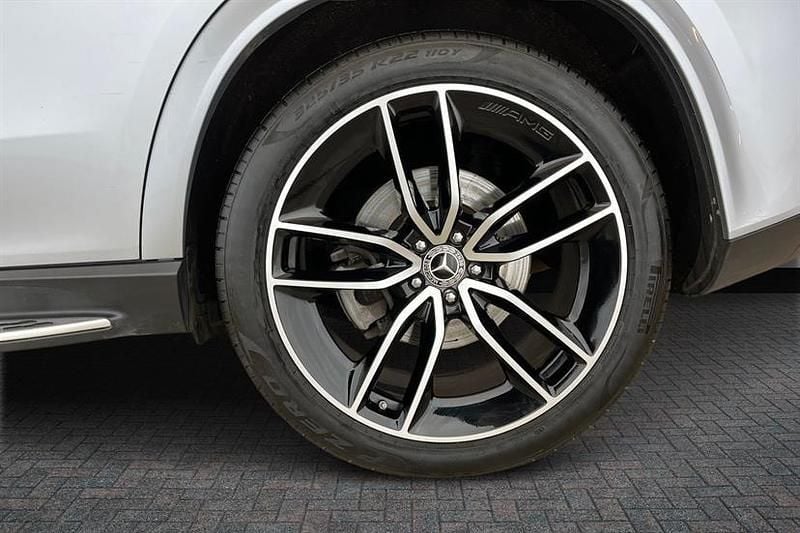 Used Mercedes GLE400 AMG line 330 HP (242 kW) 2023 Hightech silver Estate