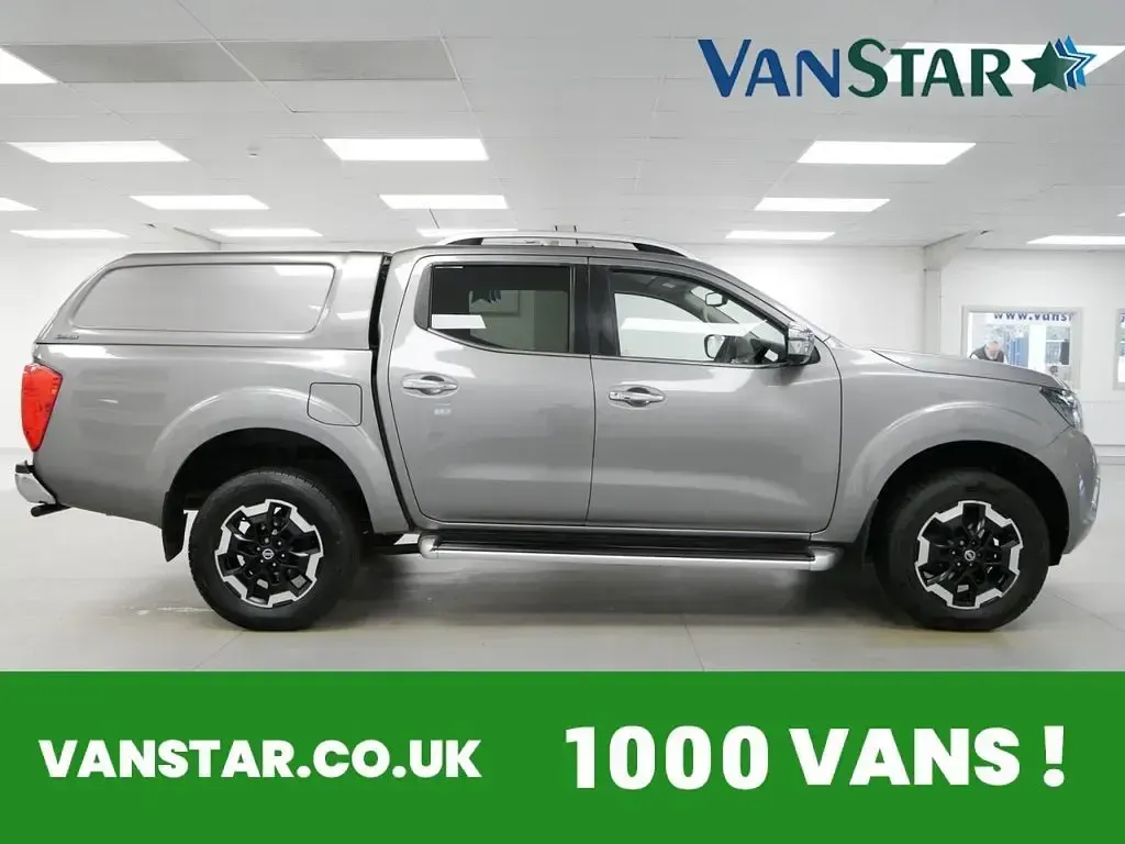 Used Nissan Navara Tekna 190 HP (139 kW) 2021 Grey Pickup