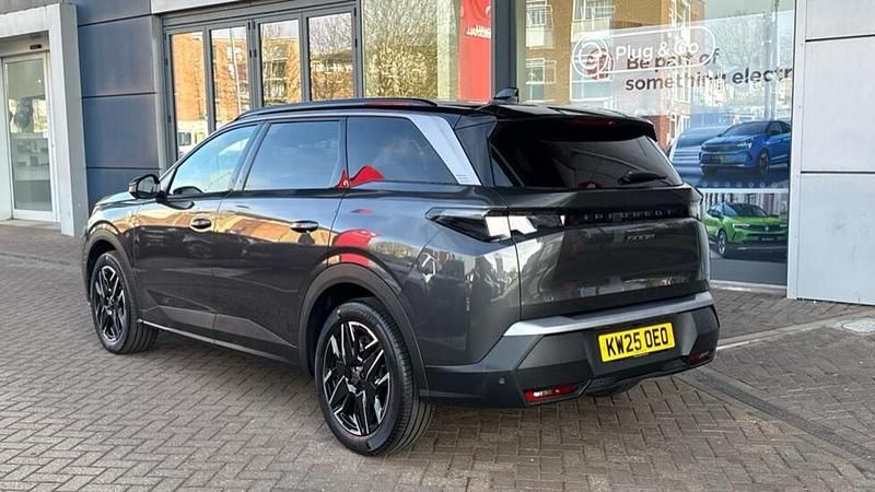 Used Peugeot 5008 GT 136 HP (100 kW) 2025 Grey SUV