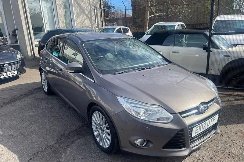 Used Ford Focus Titanium X 125 HP (91 kW) 2012 Brown Hatchback