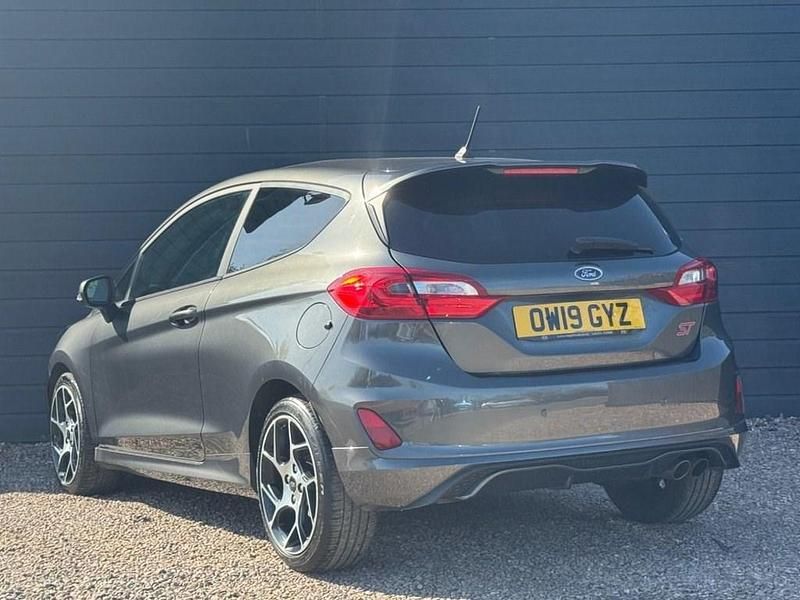 Używany Ford Fiesta ST 200 KM (147 kW) 2019 Szary Hatchback