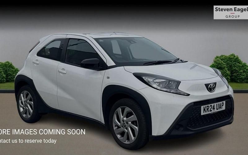 Used Toyota Aygo X PURE 72 HP (52 kW) 2025 SUV