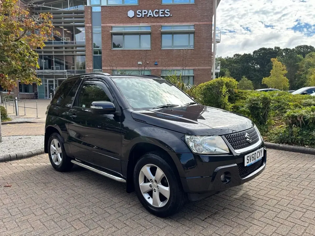 Used Suzuki Grand Vitara SZ4 106 HP (77 kW) 2010 Black SUV