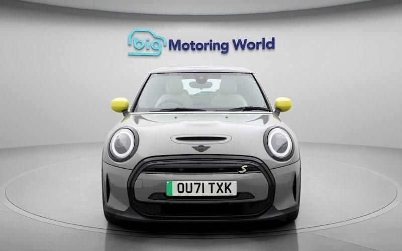 Used Mini Cooper Level 3 135 kW (184 HP) 2023 Hatchback