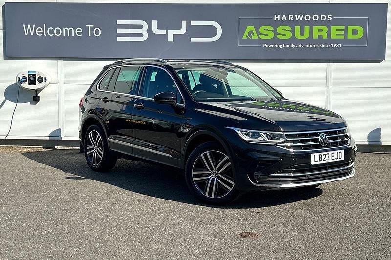 Black Used 2023 VW Tiguan Elegance SUV | £26,050 (Fair price) - Image 1/4