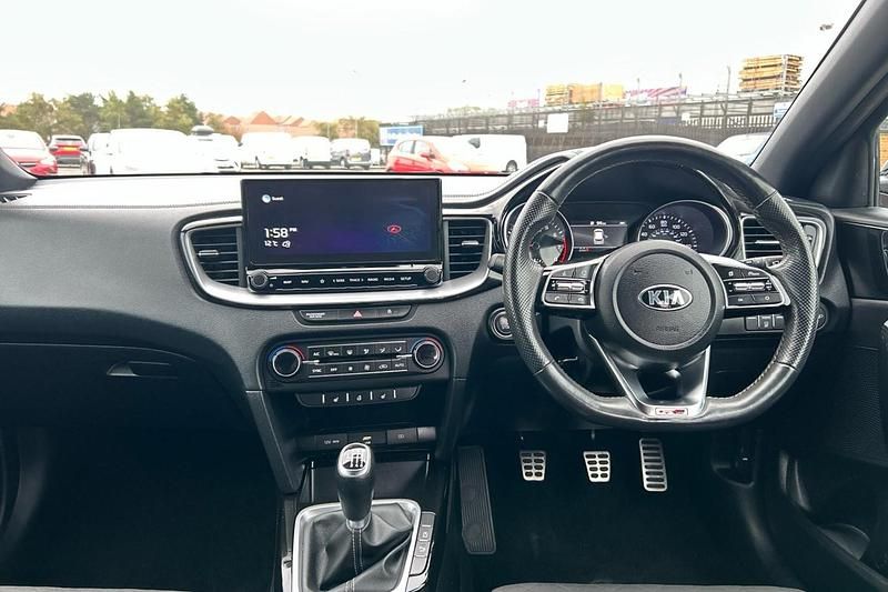 Used Kia Ceed GT-Line 118 HP (86 kW) 2021 Red Hatchback