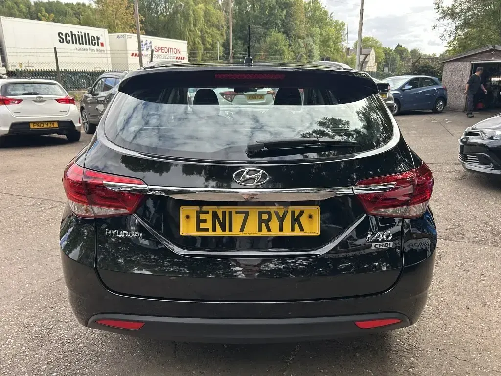 Used Hyundai i40 139 HP (102 kW) 2017 Black Estate