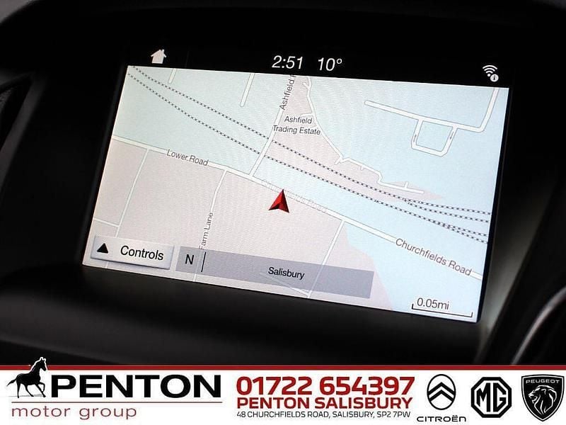 Used Ford Focus Titanium 125 HP (91 kW) 2017 Silver Estate