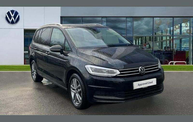 Used VW Touran Match 150 HP (110 kW) 2025 Black MPV