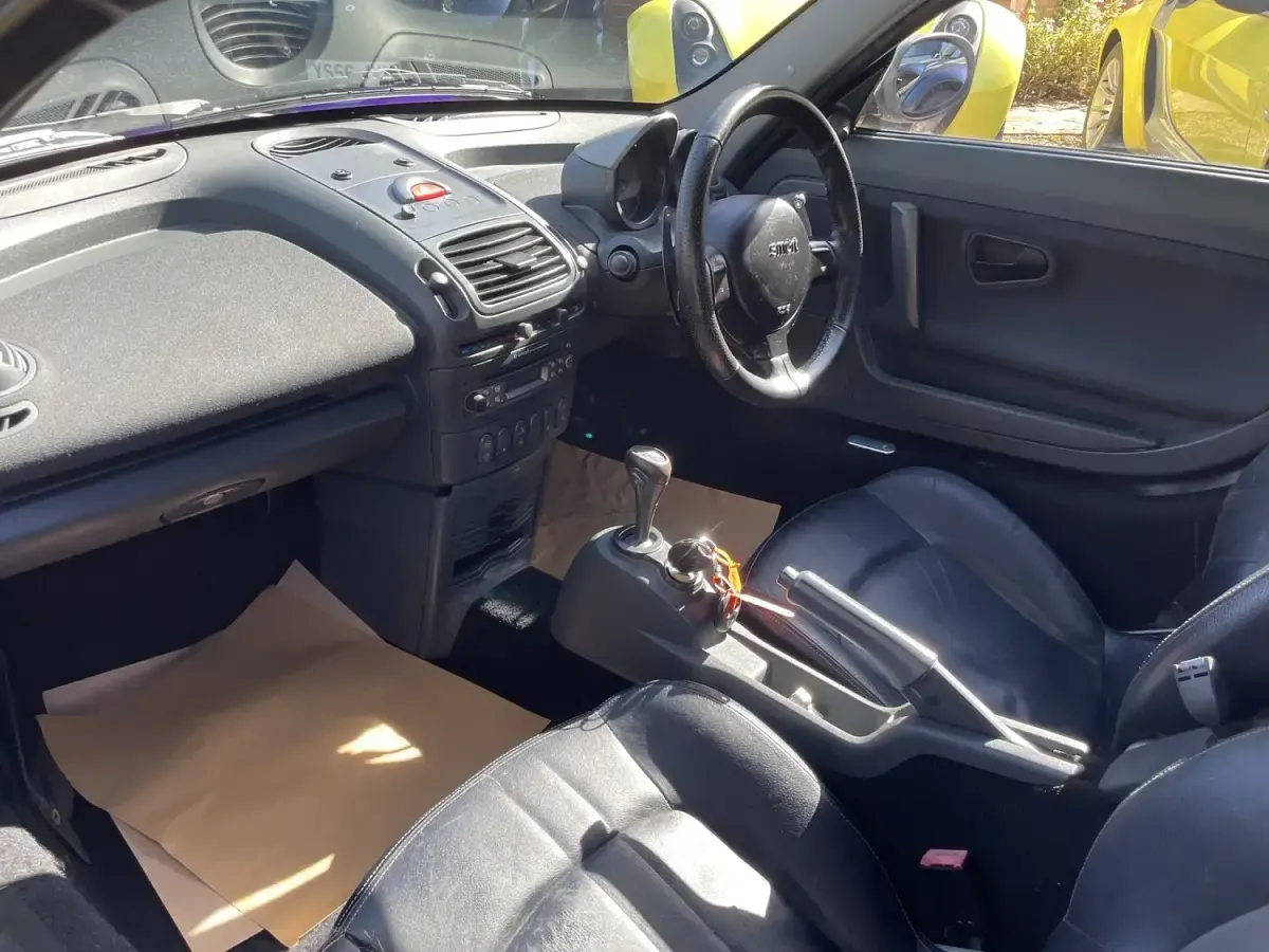 Used Smart Roadster 80 HP (58 kW) 2004 Black Cabriolet