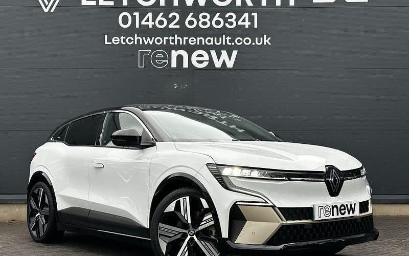 Begagnad Renault Megane E-Tech Iconic 160 kW (218 HK) 2025 Halvkombi