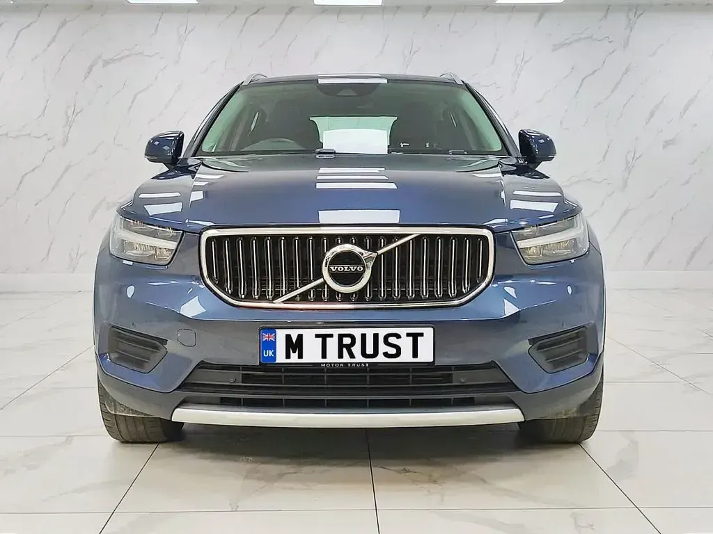 Used Volvo XC40 Inscription 2022 Blue SUV