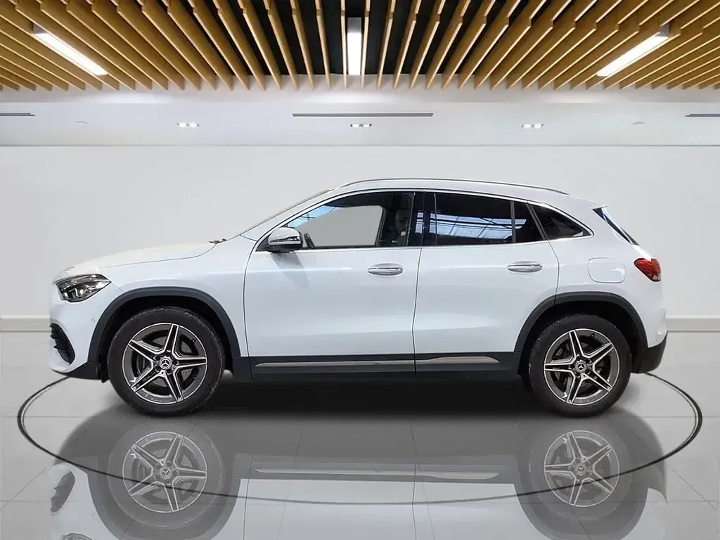 Used Mercedes GLA250 Premium 2021 White SUV